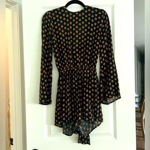 Billabong flared sleeve open back romper